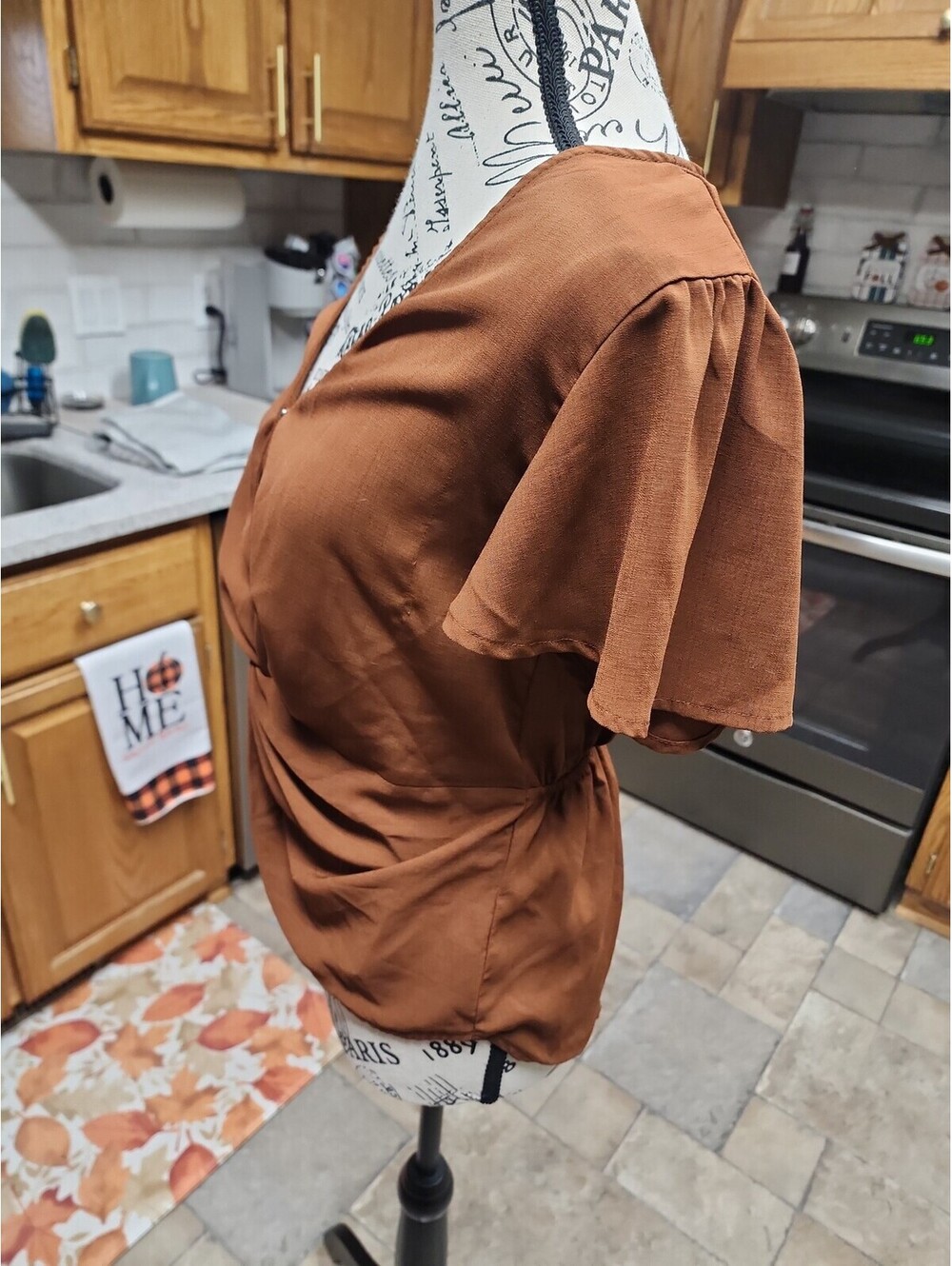 Blouse - Picture 2 of 9